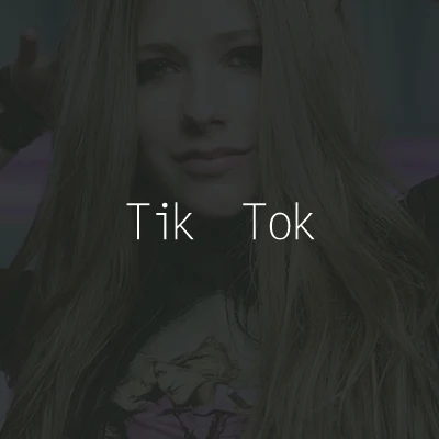 Avril Lavigne Tik Tok (Live)