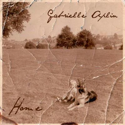 Gabrielle Aplin Home