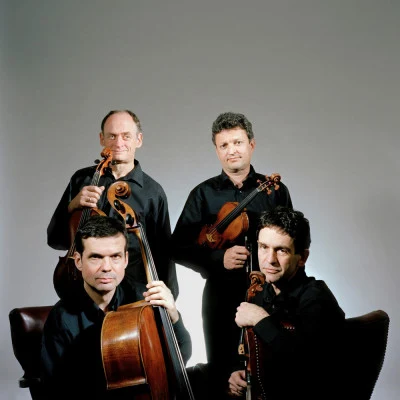 Quatuor Sine Nomine/Elena Vassilieva/Mieczyslav Vainberg Russian works for soprano & string quartet