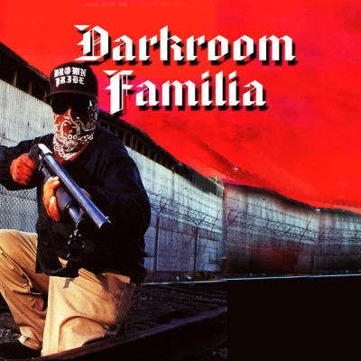 歌手 DarkRoom FamiliaDUBCrookedK.I.D.