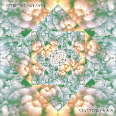 歌手 Electric Sound Bath