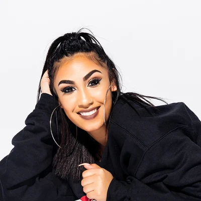 歌手 Queen Naija