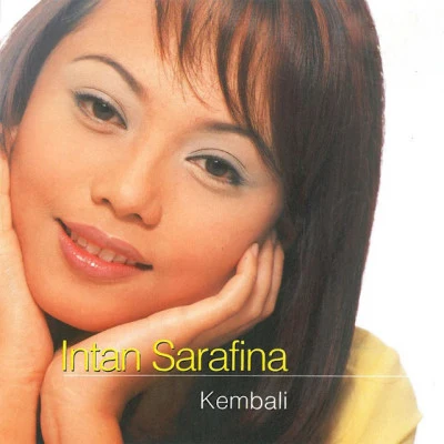 歌手 Intan SarafinaEvaAmelina