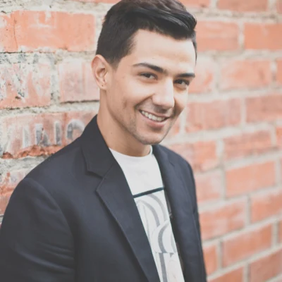 歌手 Luis Coronel