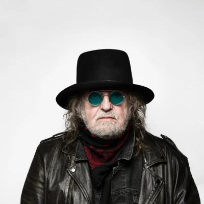 歌手 Ray Wylie HubbardAshley McBryde