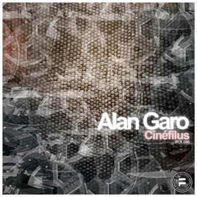 歌手 Alan Garo