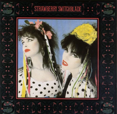 歌手 Strawberry Switchblade