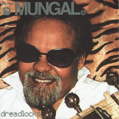 歌手 Mungal