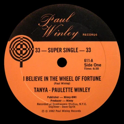 歌手 Paulette WinleyTanya Winley