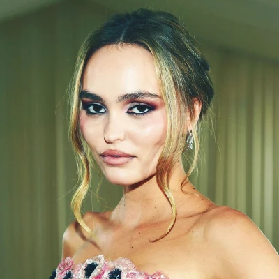 歌手 Lily-Rose Depp