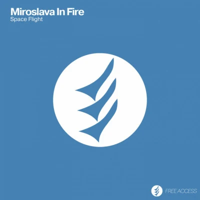 歌手 Miroslava In Fire