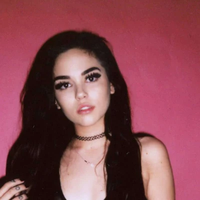 Maggie Lindemann Knife Under My Pillow